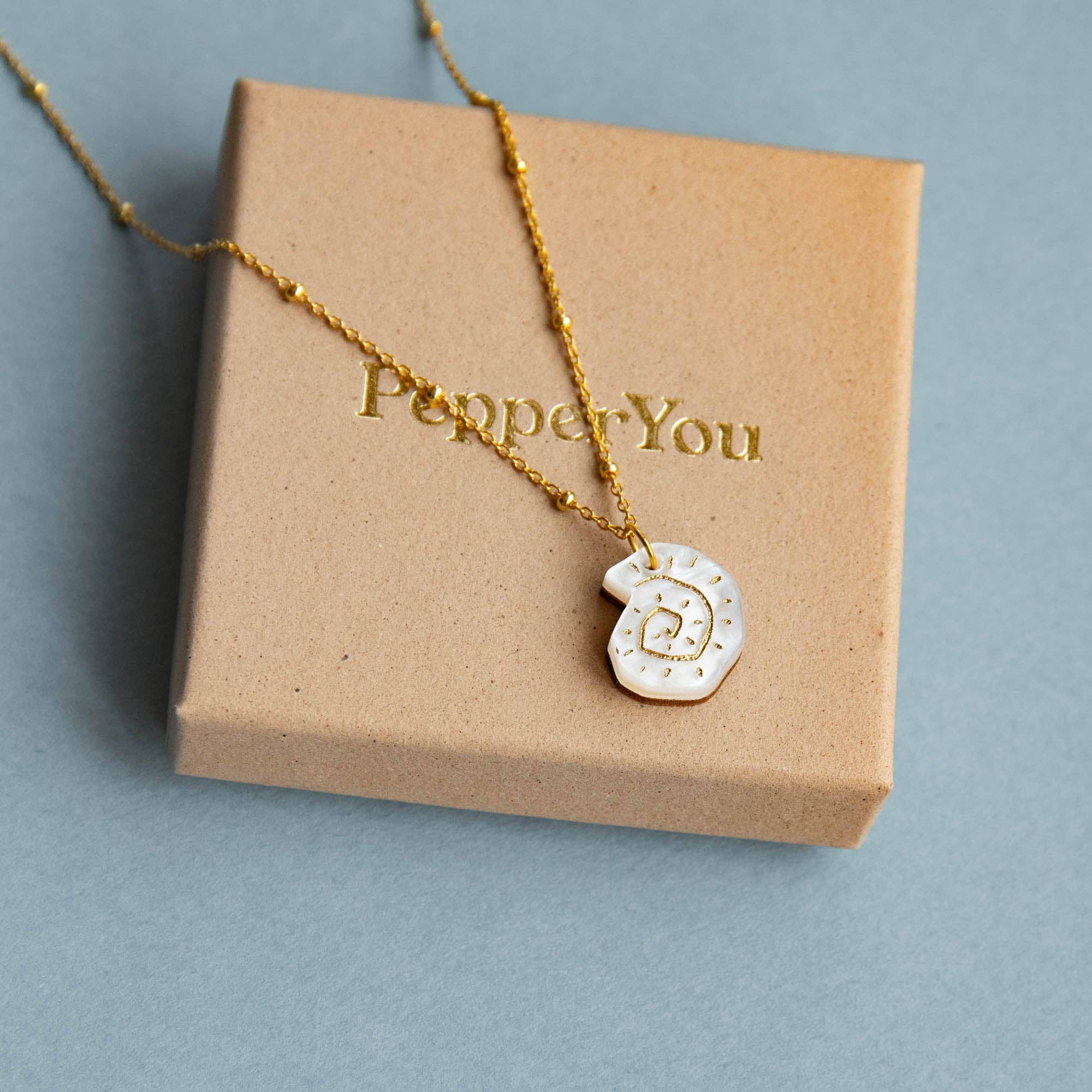 Pepper You - Marble White Shell Necklace