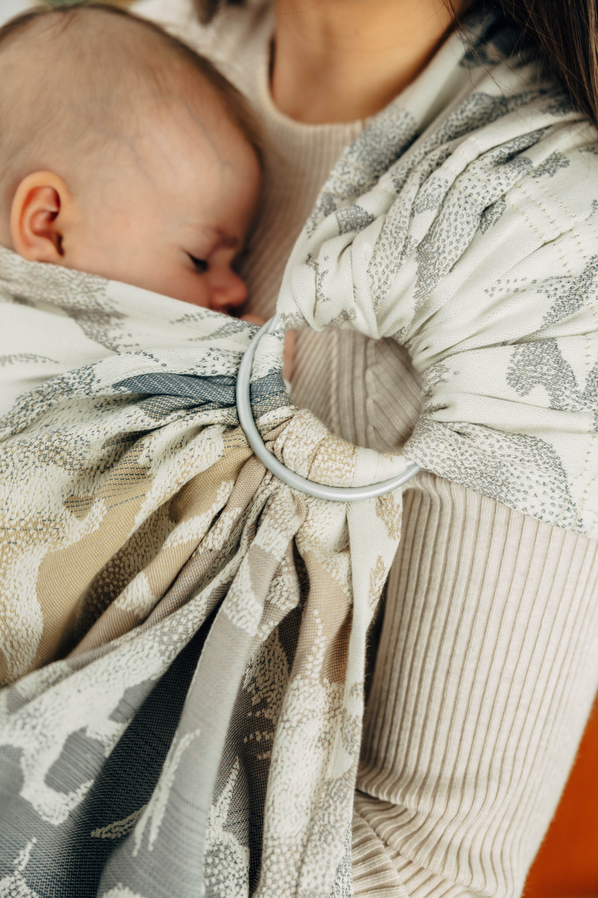 LennyLamb Ring Sling Jurassic Park Ice Desert