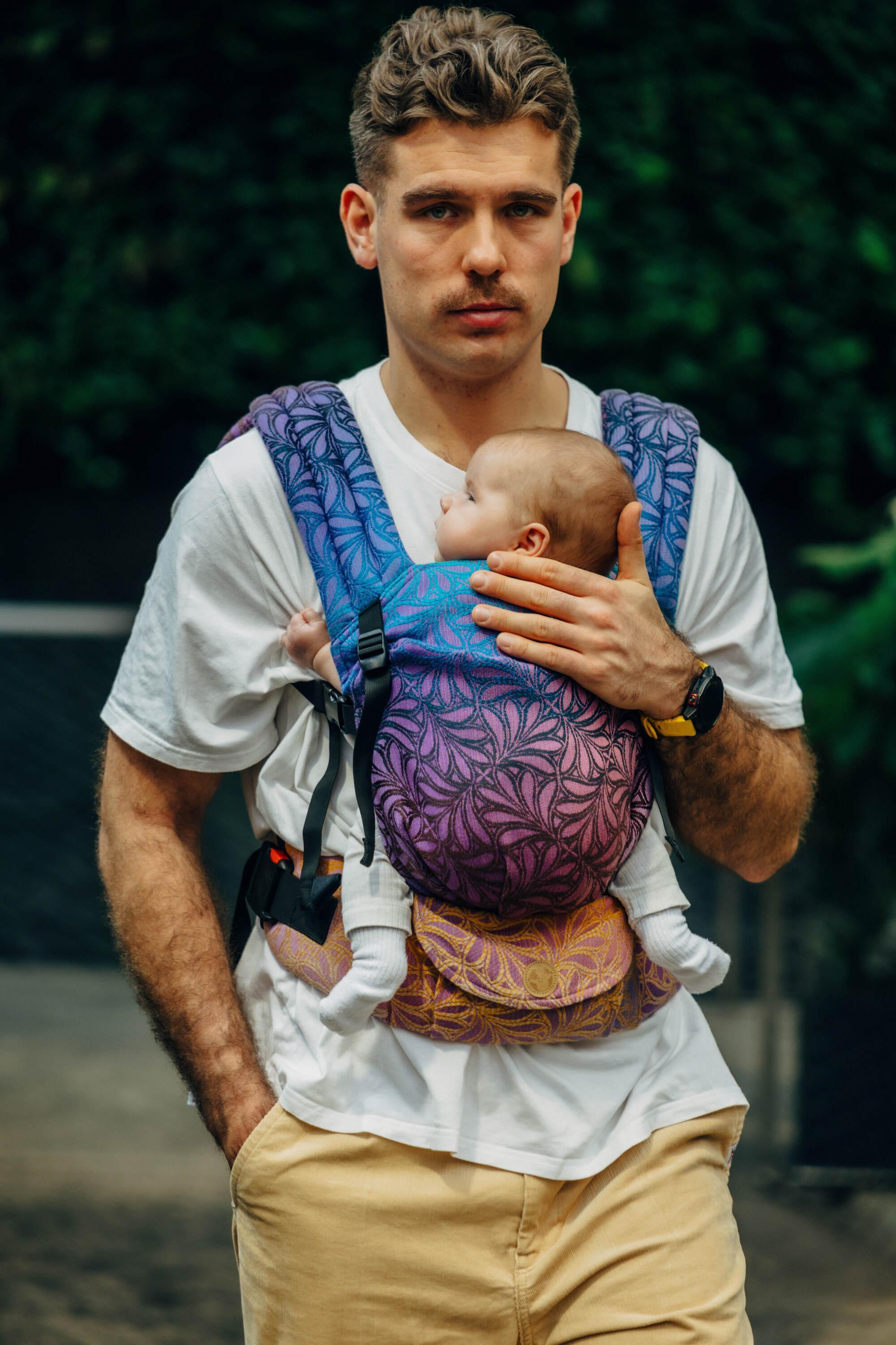 LennyLamb LennyLight Babywearing Carrier Infinity Roller