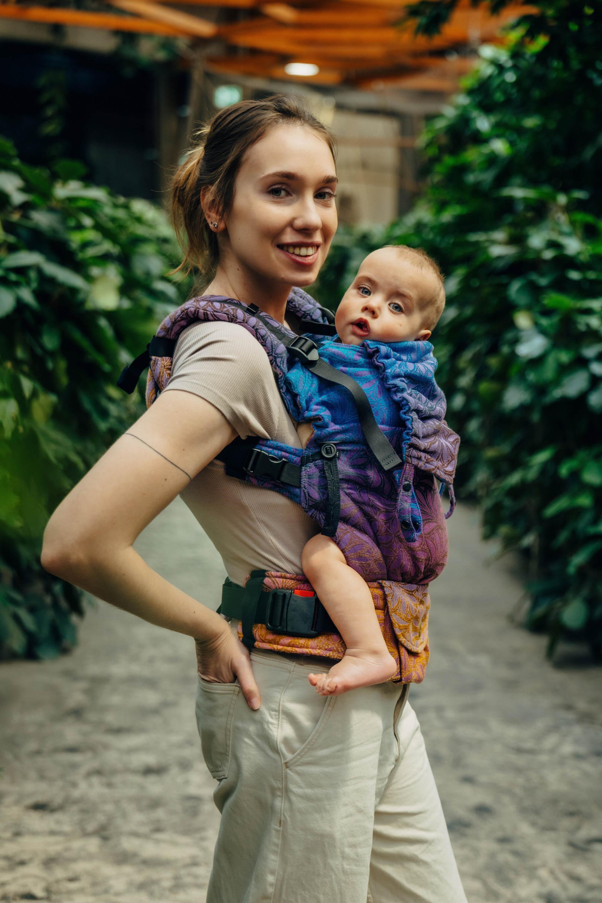 LennyLamb LennyUpGrade Babywearing Carrier Infinity Roller