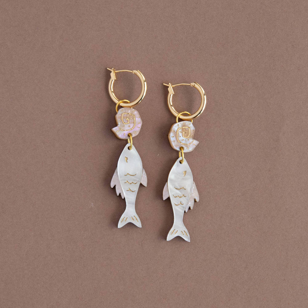 Pepper You - Ocean Fish & Shell Hoop Earrings