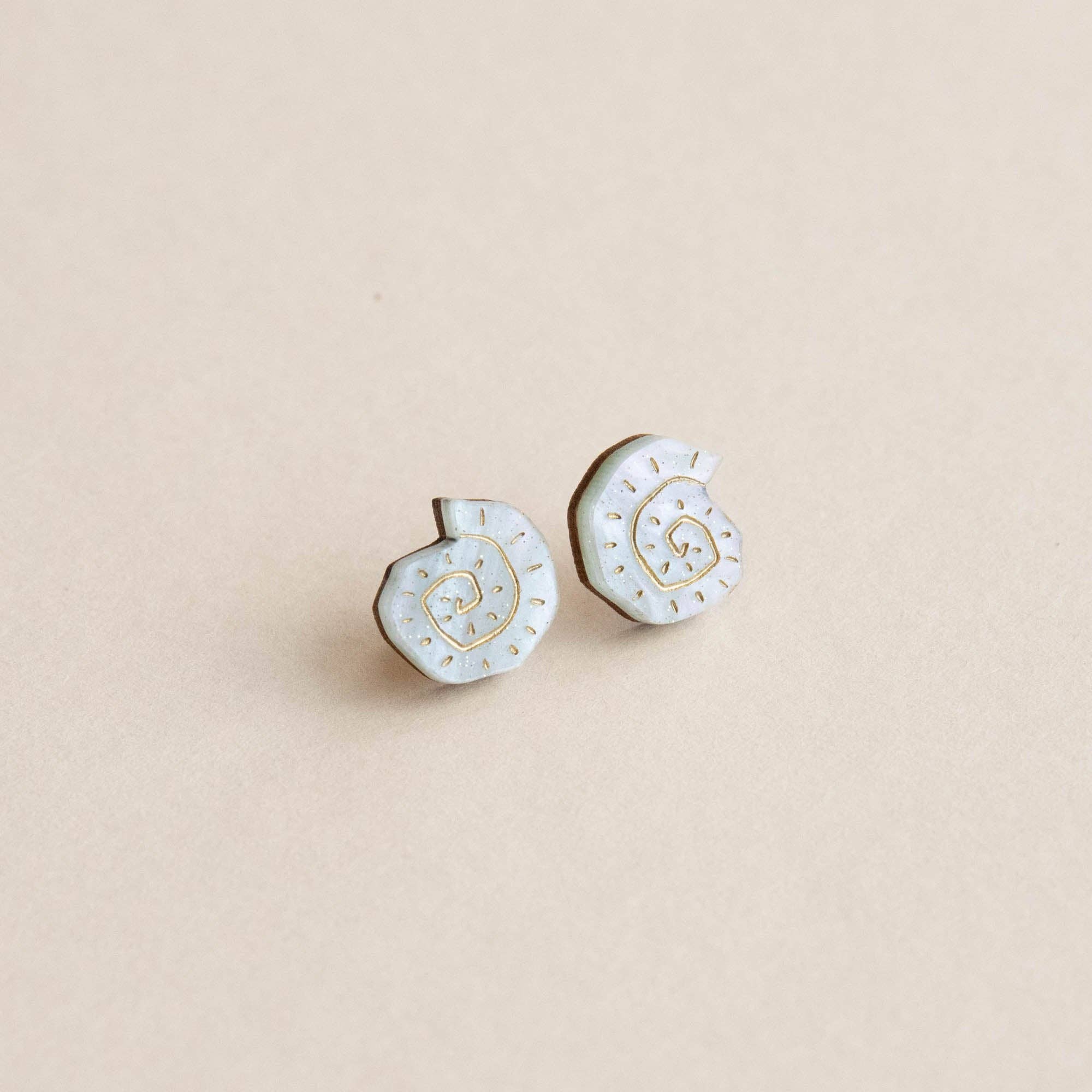Pepper You Shell Stud Earrings