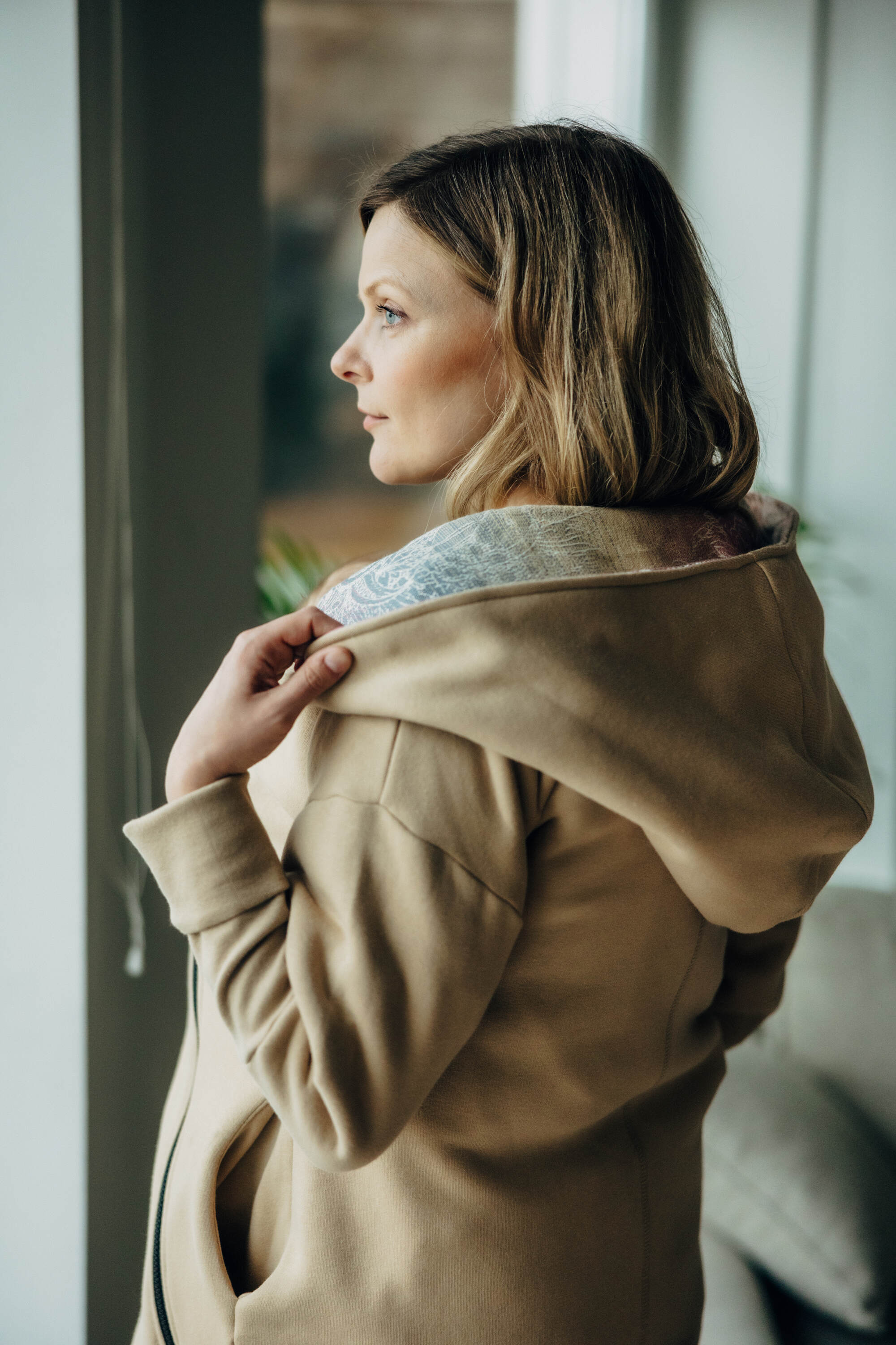 LennyLamb Asymmetrical Hoodie | Beige with Wild Wine Vineyard