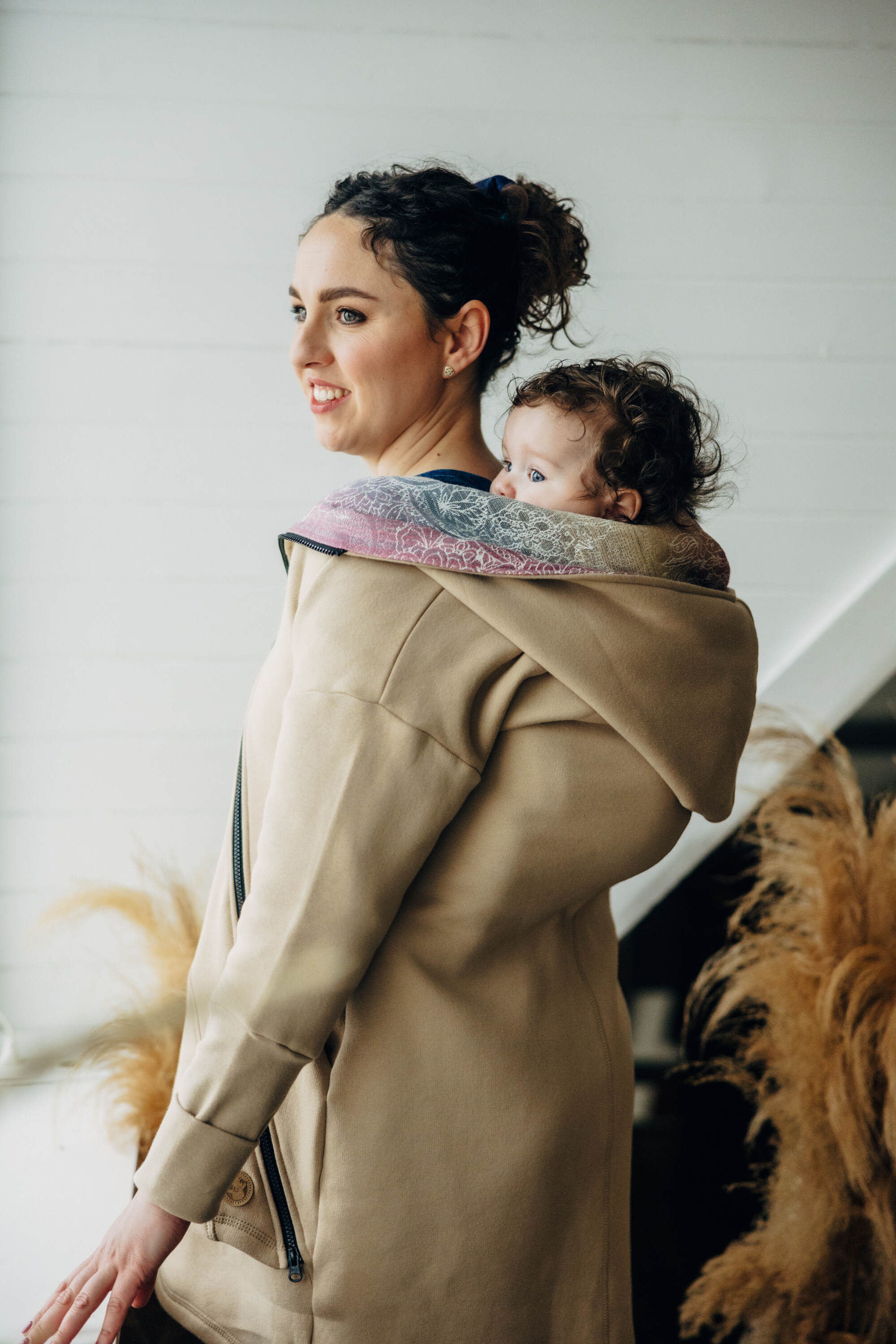 LennyLamb Asymmetrical Hoodie | Beige with Wild Wine Vineyard
