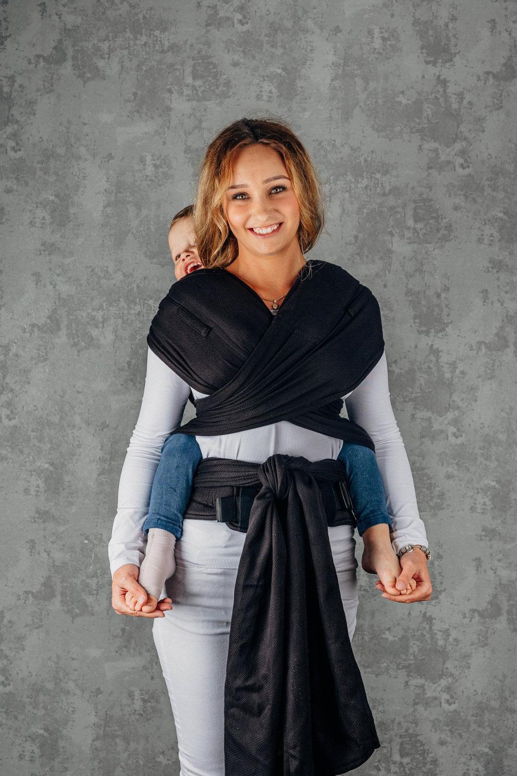 LennyLamb Preschool Hybrid Carrier Little Herringbone Ebony Black
